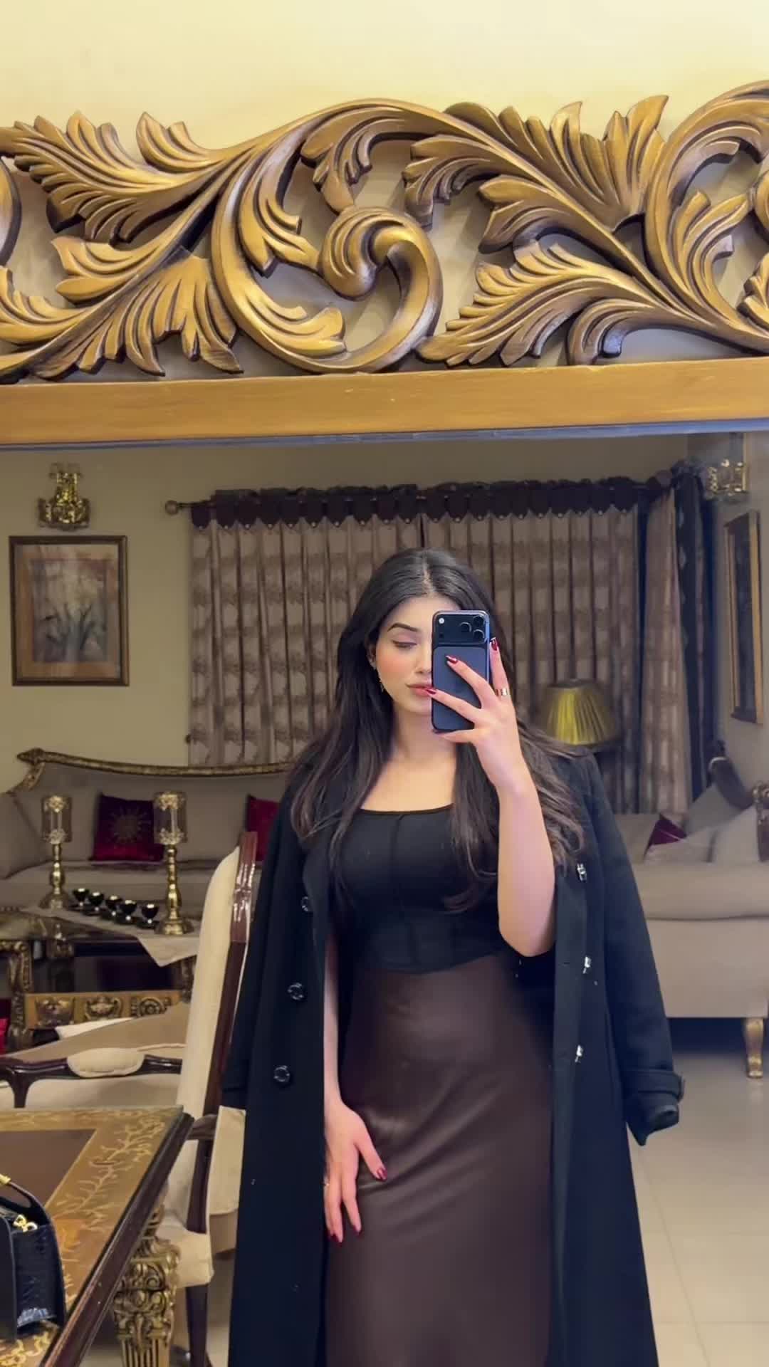 @Alina Amir