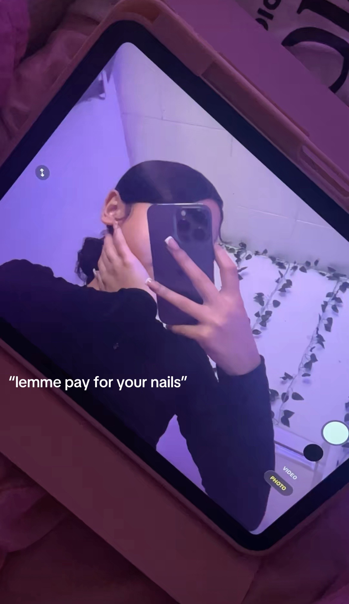 @H E R