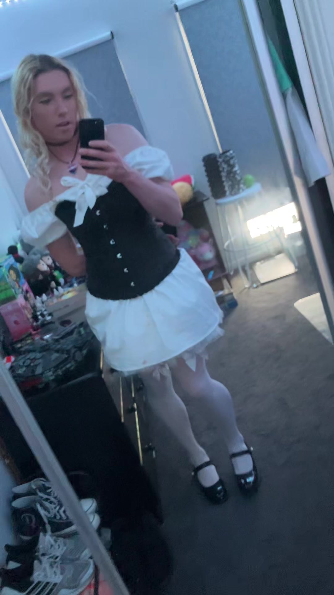@Foxy_femboy