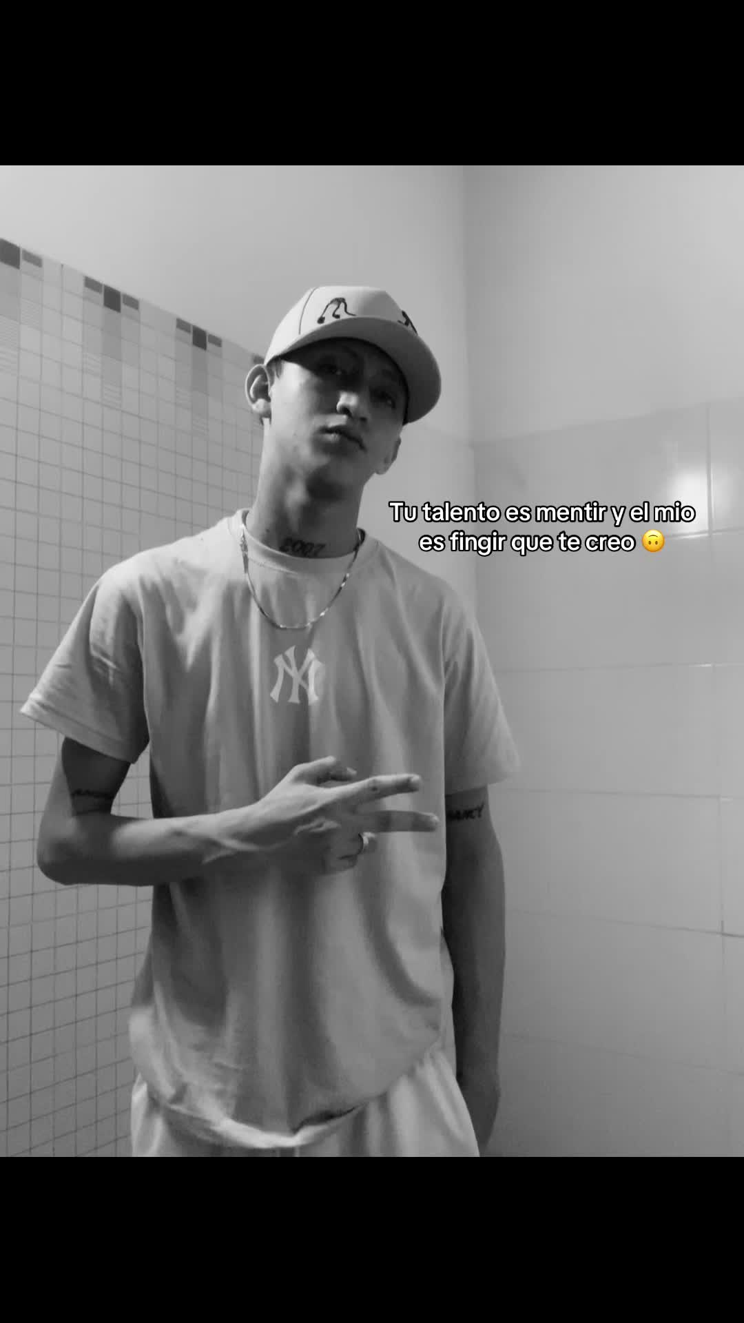 @𝔏𝔲𝔦𝔰𝔦𝔱𝔬