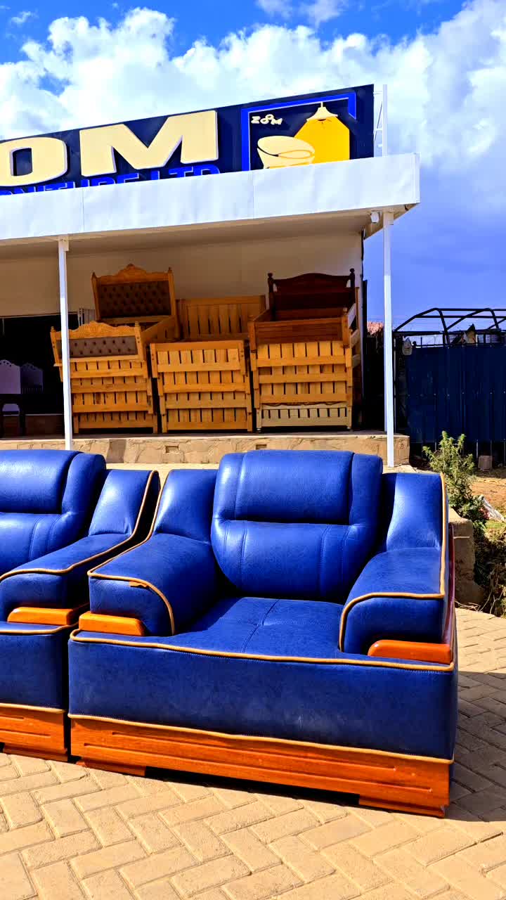 @ZOOM CLASSIC FURNITURE LTD