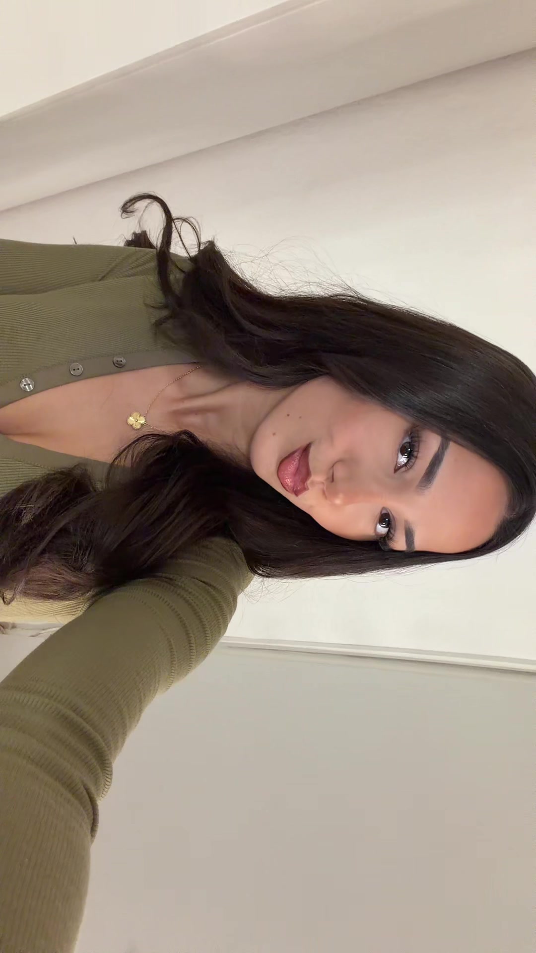 @nisha.lmz