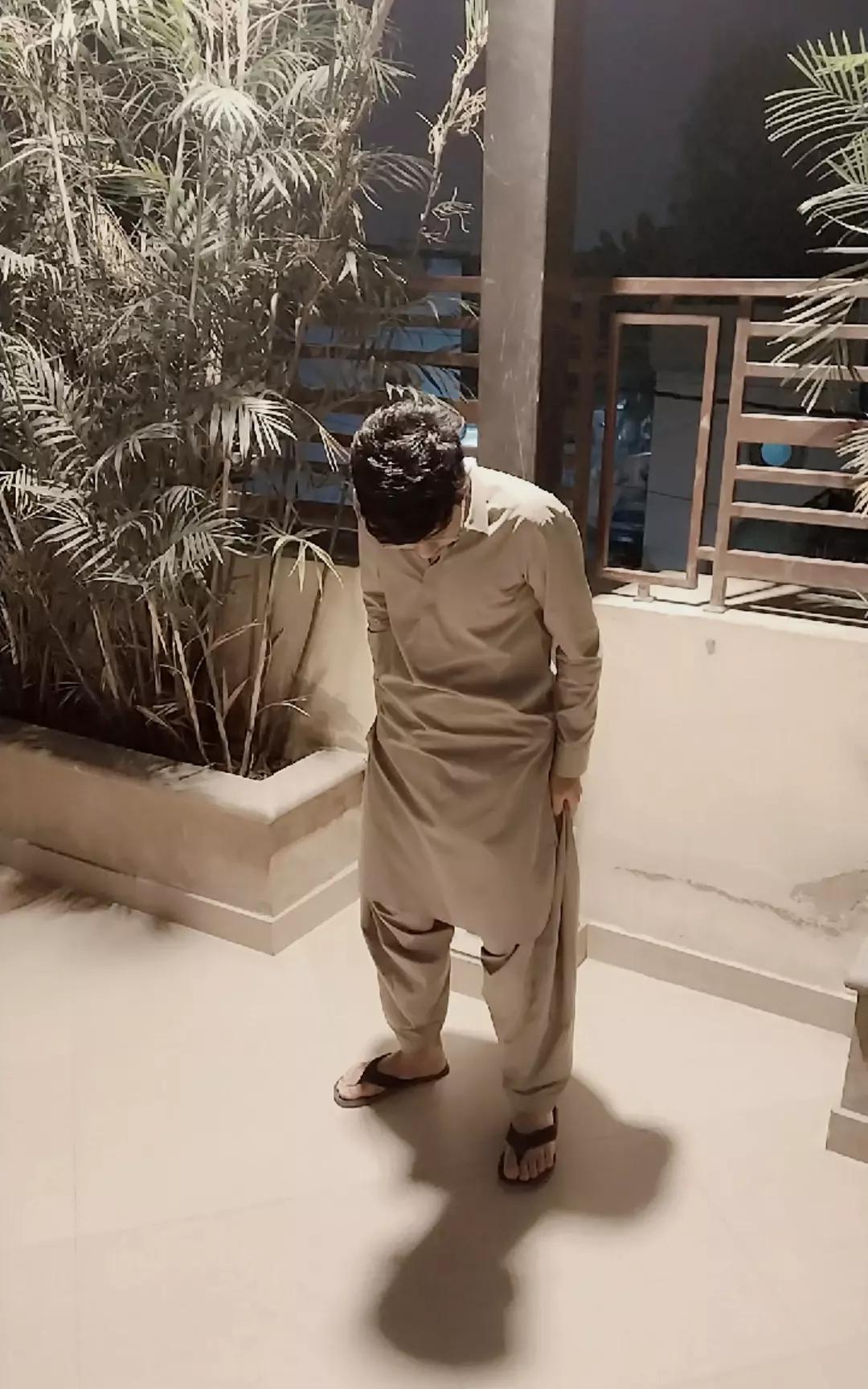 @Daniyal💸🕊️🖤