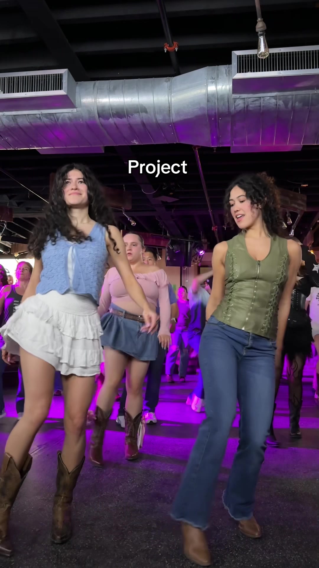 @Laura & Vanessa