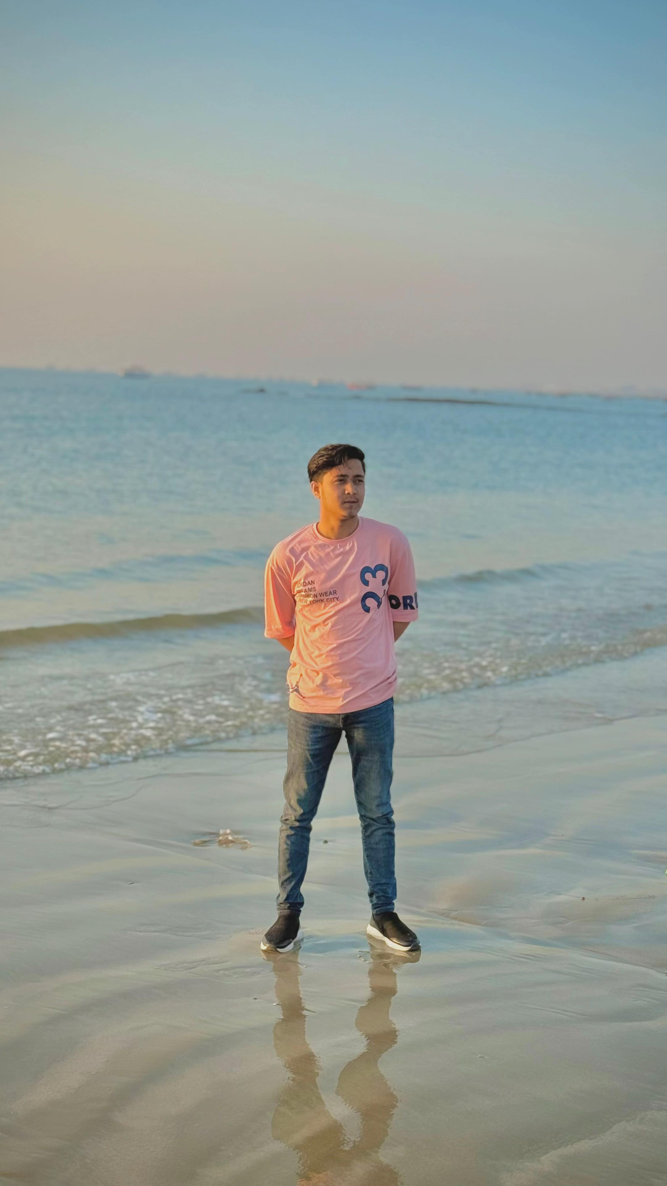 @KAMRAN HAYAT ⚜️