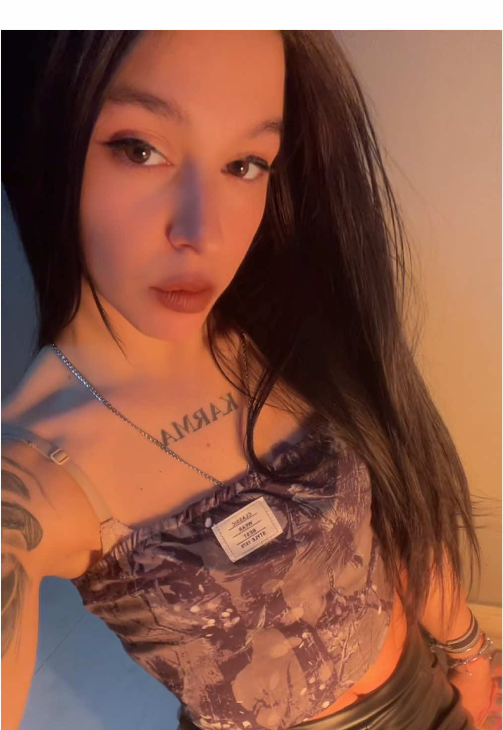 @Mary🐺🌹