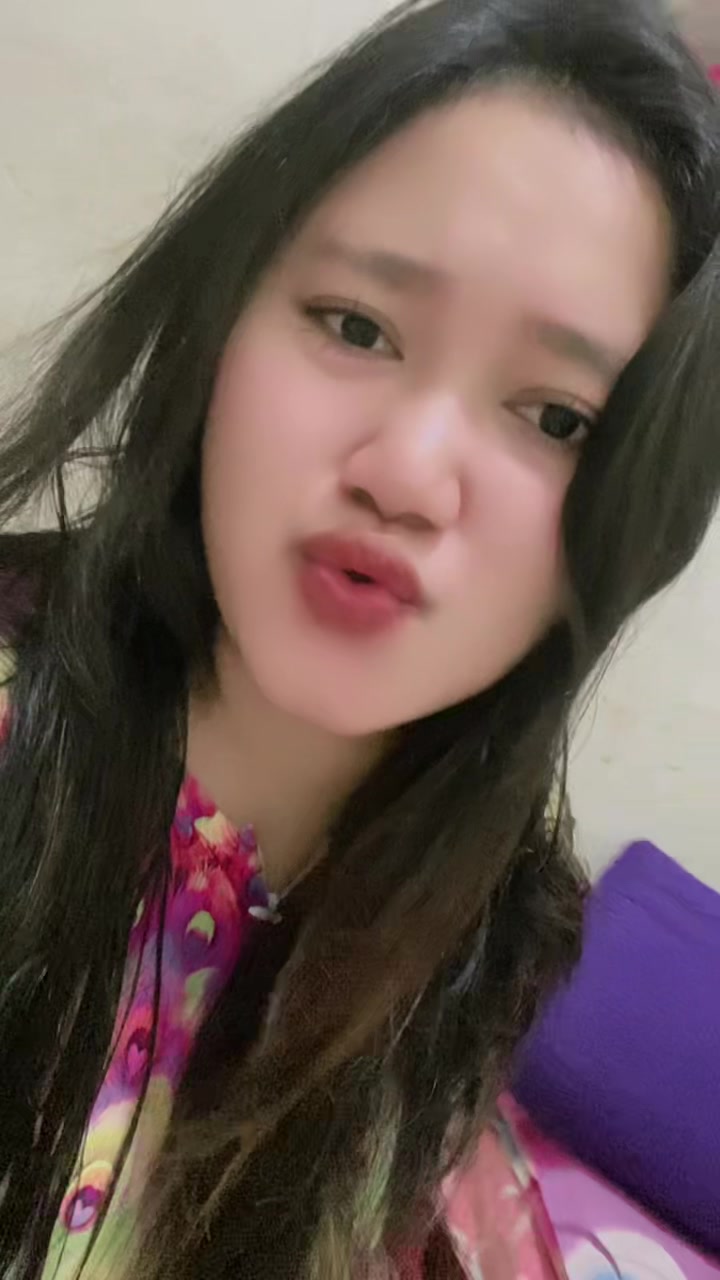 @KhoirunNisa💜