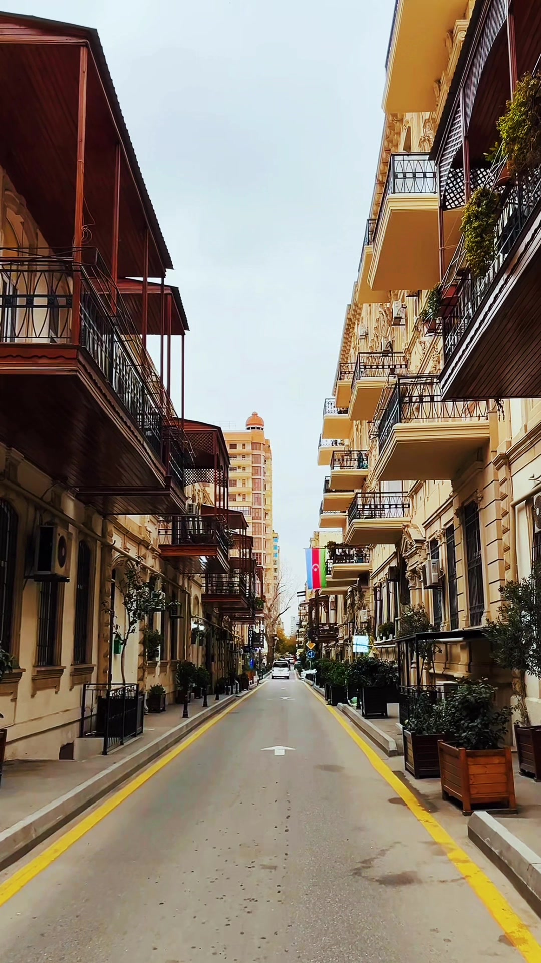 @travelsbaku