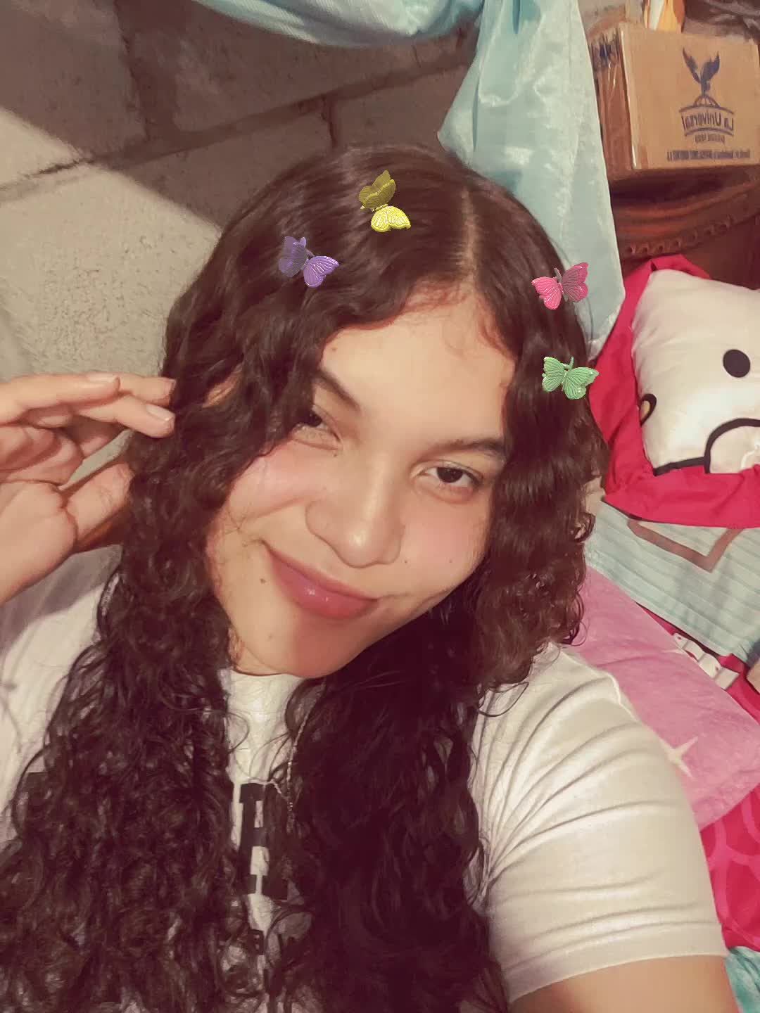 @𝑨𝒏𝒂𝒉𝒊𝒔𝒊𝒕𝒂💜🙂&zwj;↕️