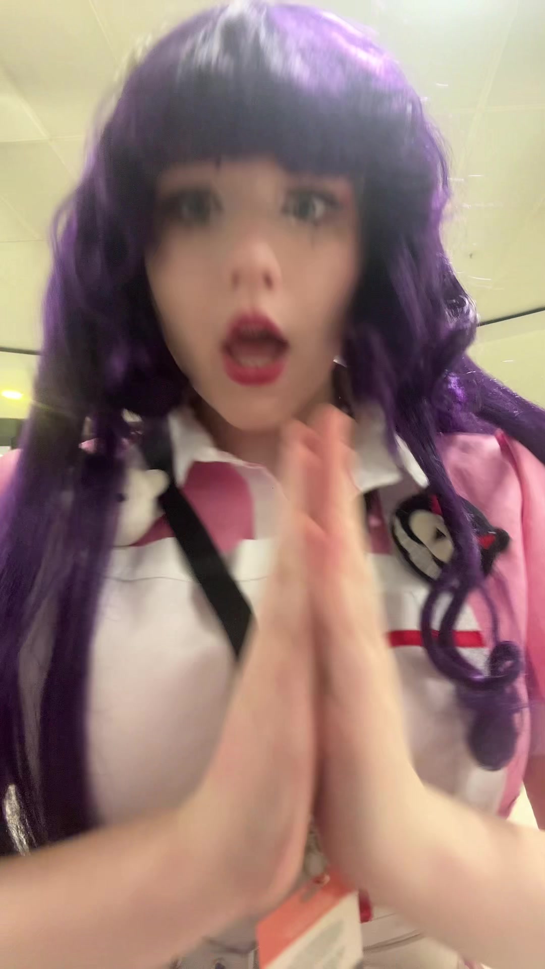 @<3