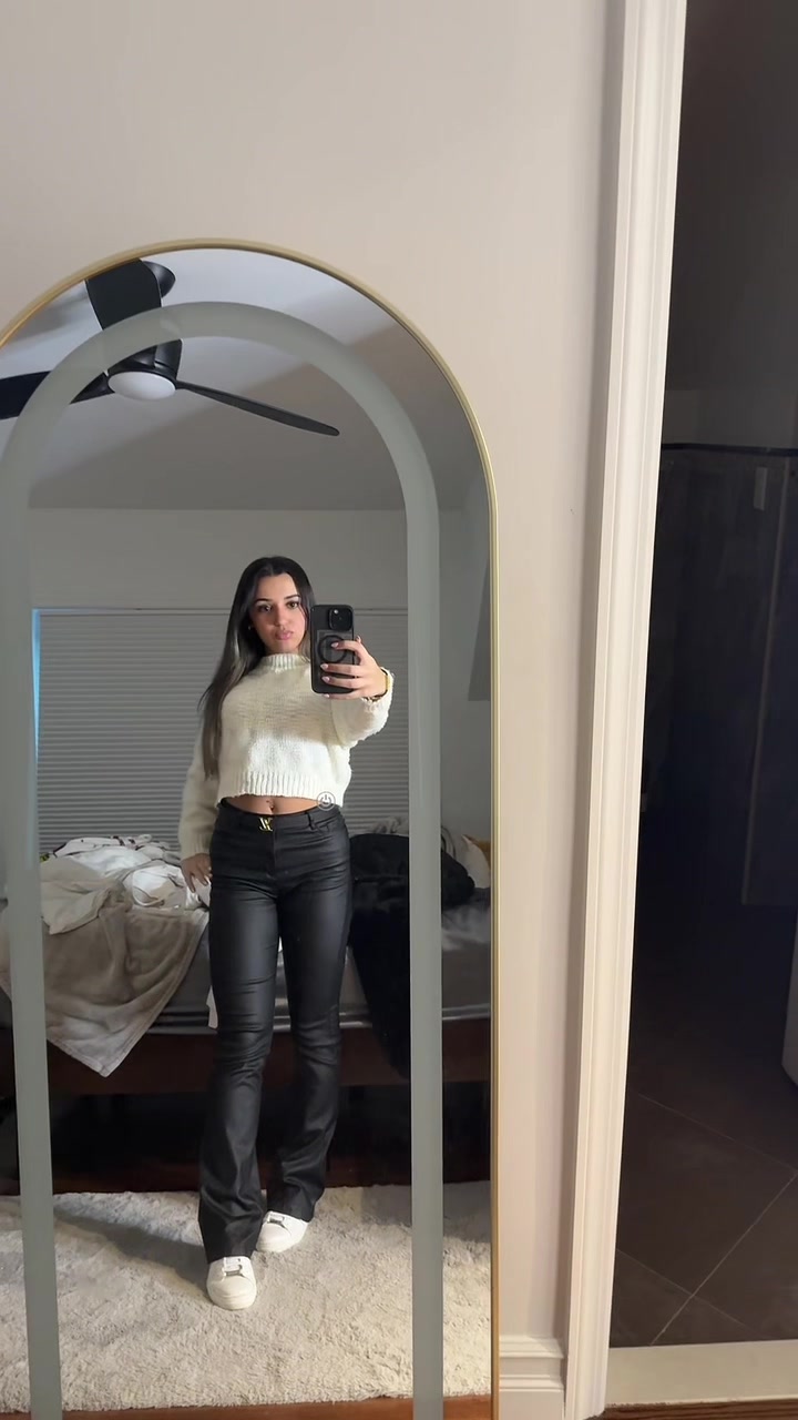 @Mikaella💋