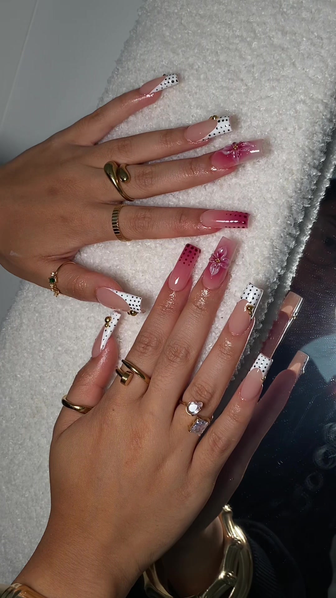@setsbykm