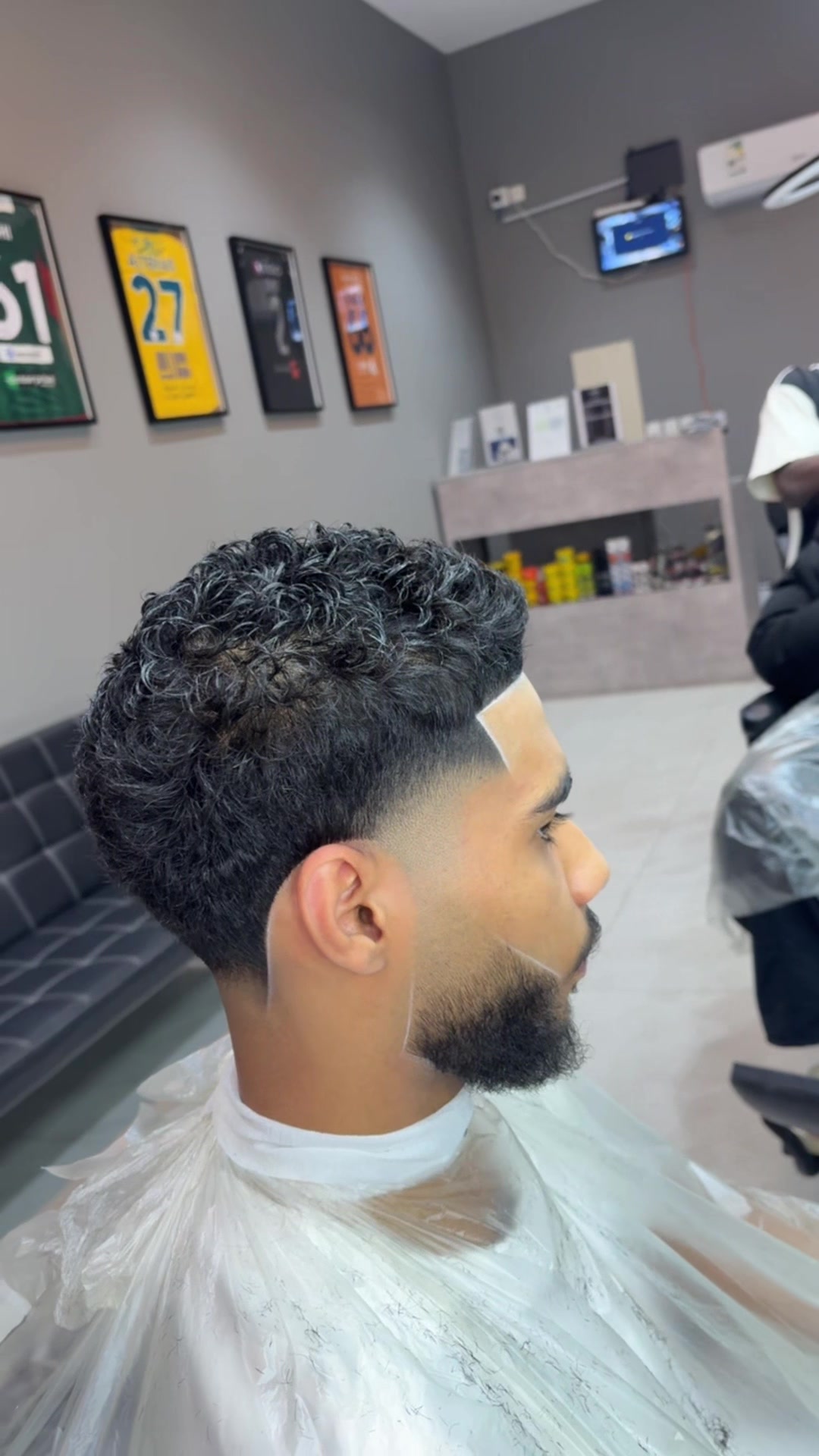 @K G CUTZ