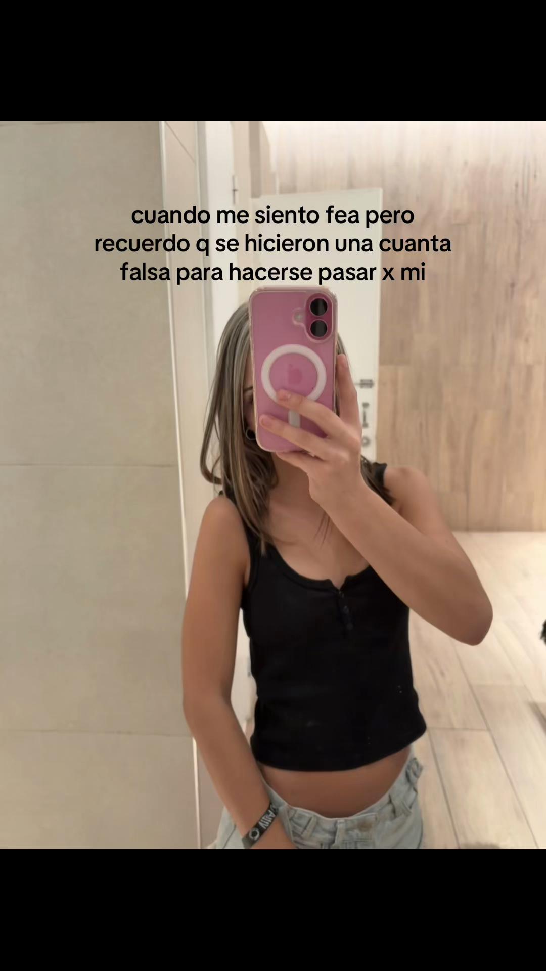 @ᔕᗝᒪᑕᎥ丅ᗝ ✌🏼