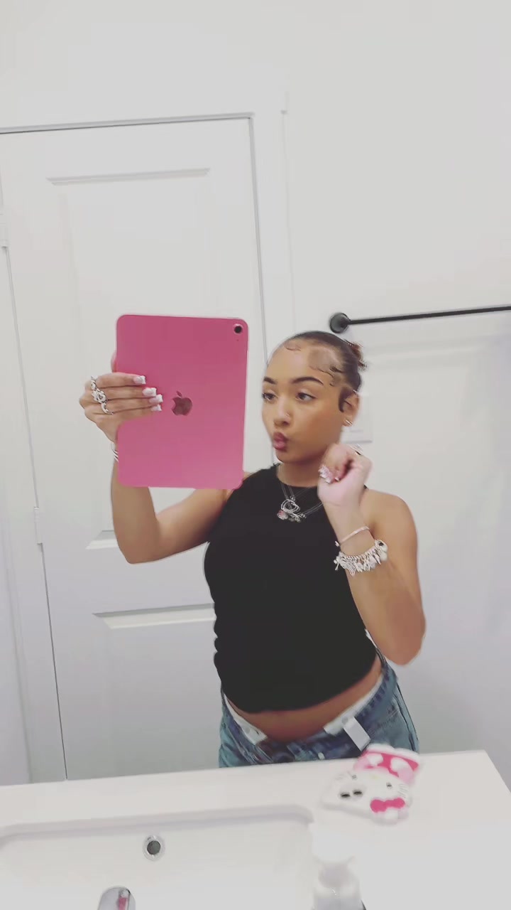 @mya