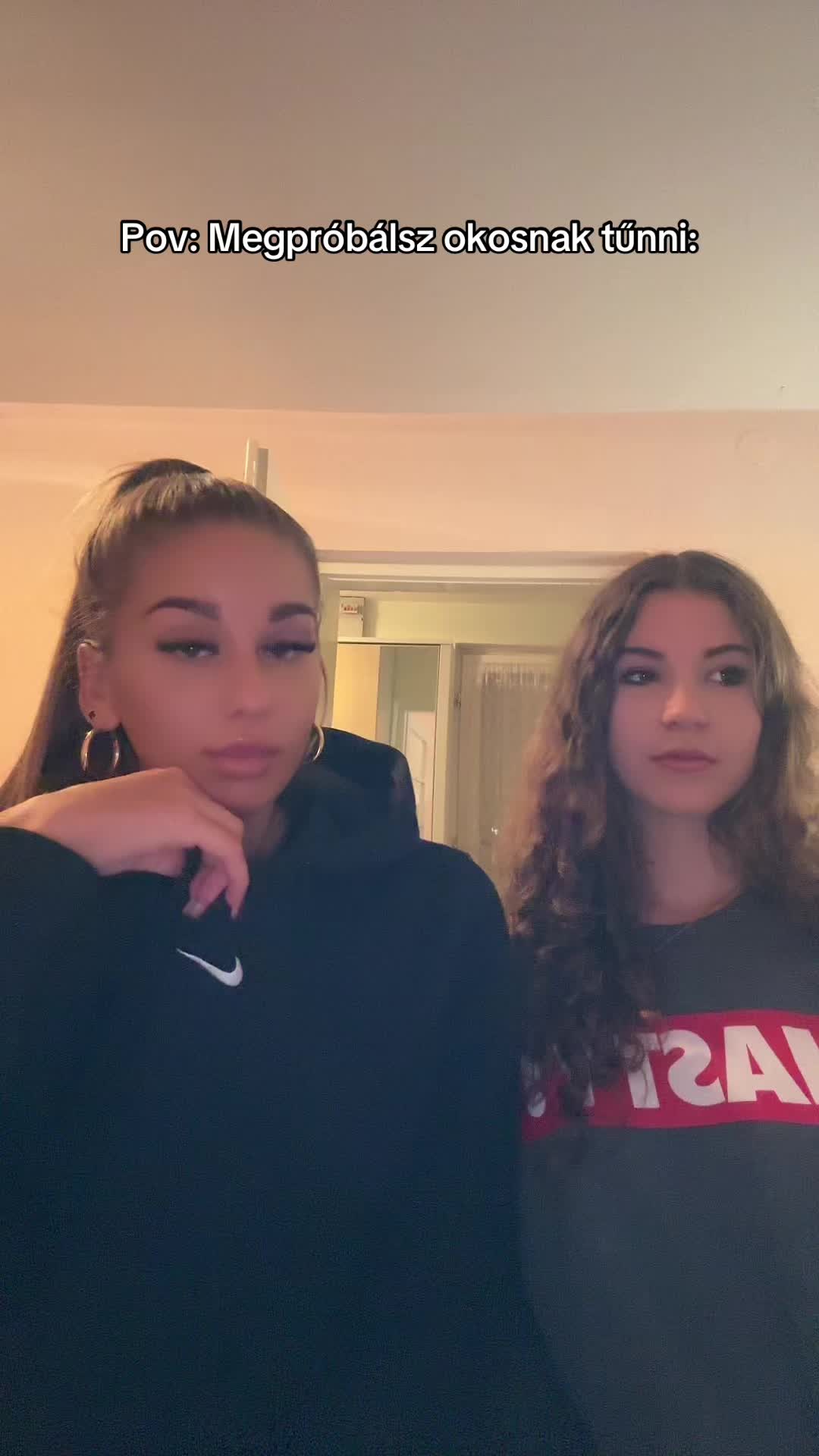 @Alexandra Moldov&aacute;n