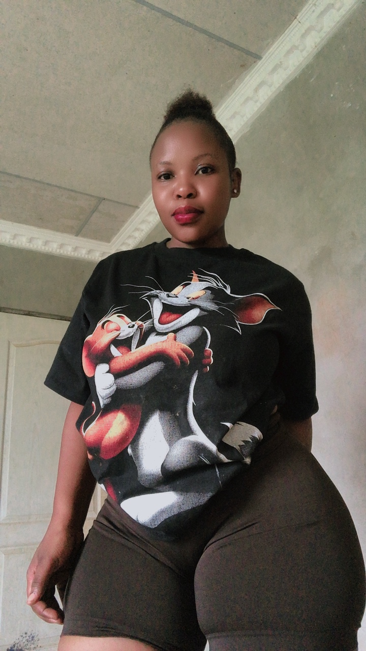 @Nikiwe.