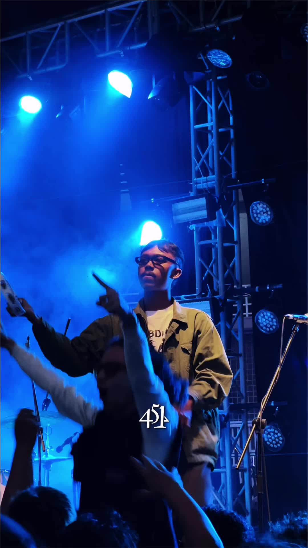 @anang451 / #GALERIKONSER