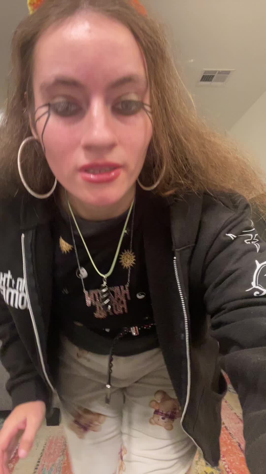 @Jade259924