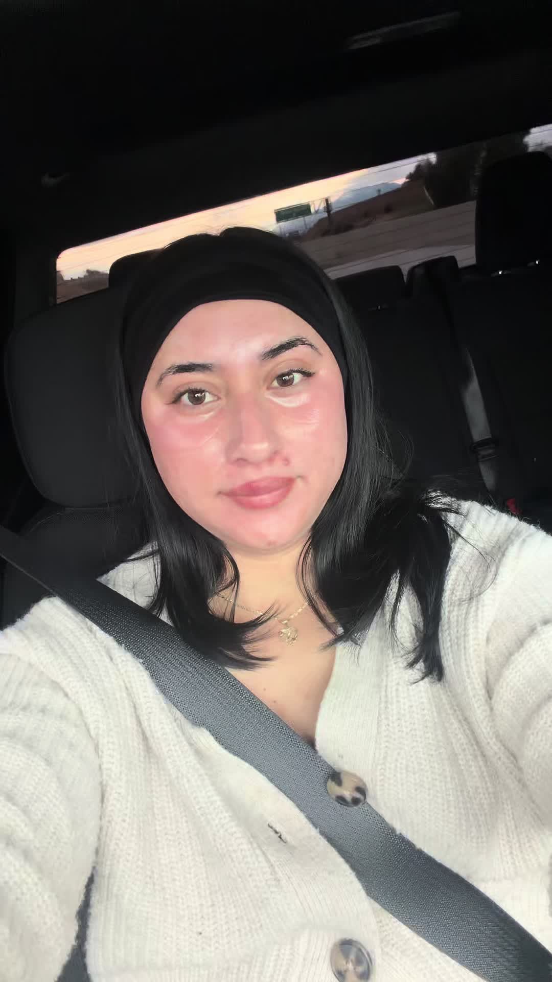 @ClawsByZeee