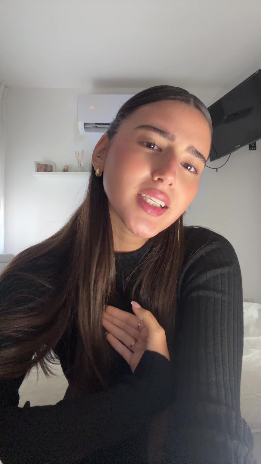 @𝗡 ;)