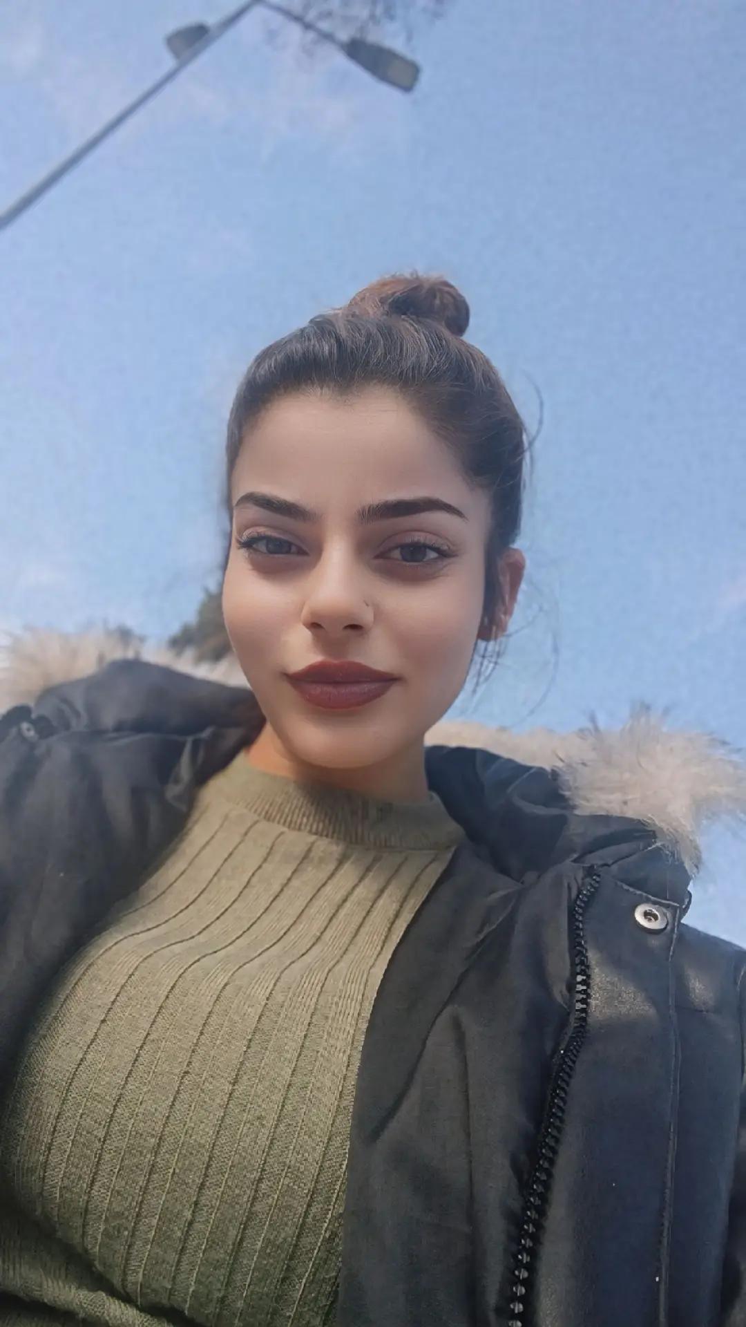 @emoş