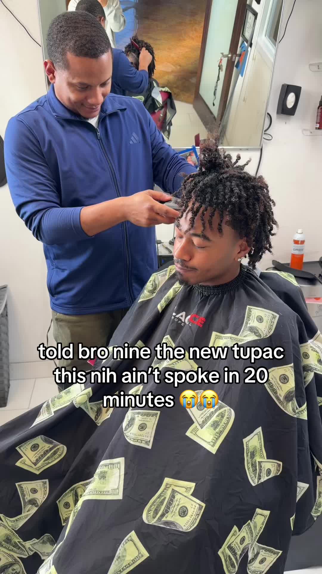 @🎬
