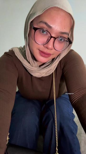 @dearYungRosa