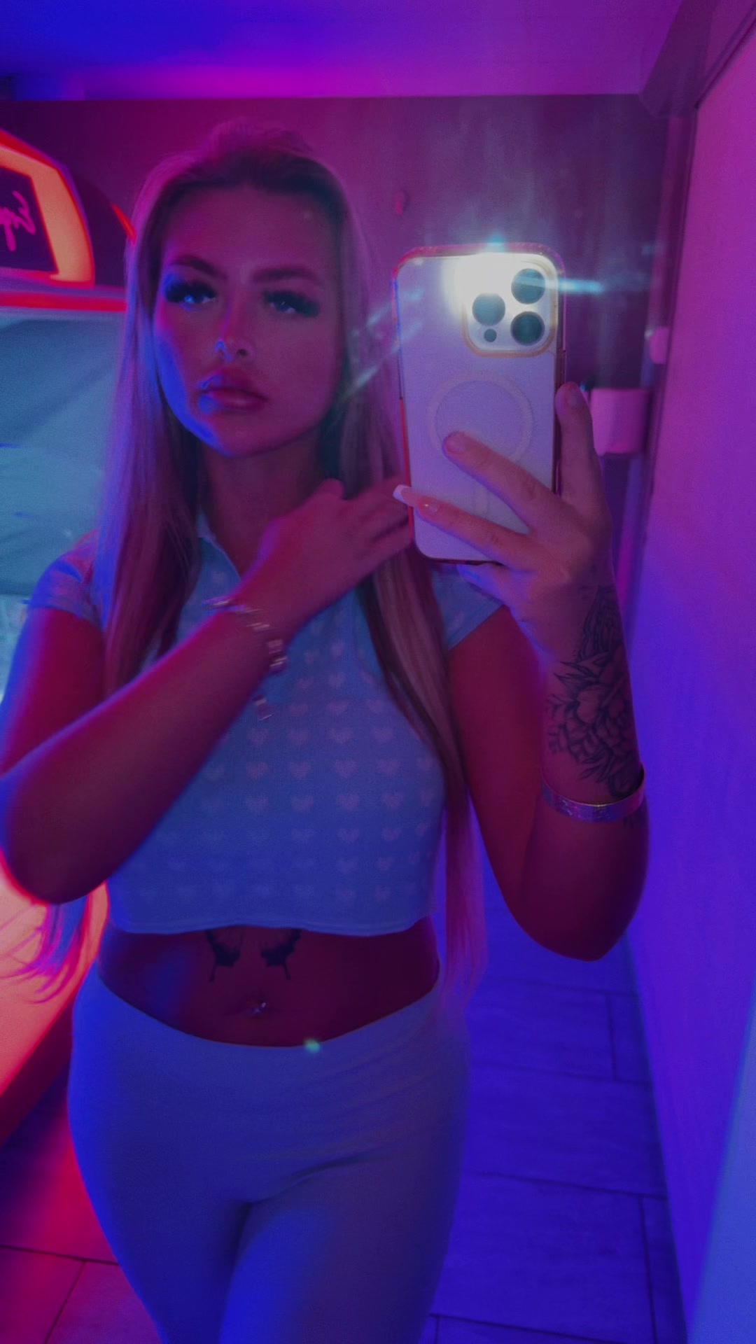 @𝕲𝖊𝖒𝖒𝖆 𝖑𝖔𝖚👑