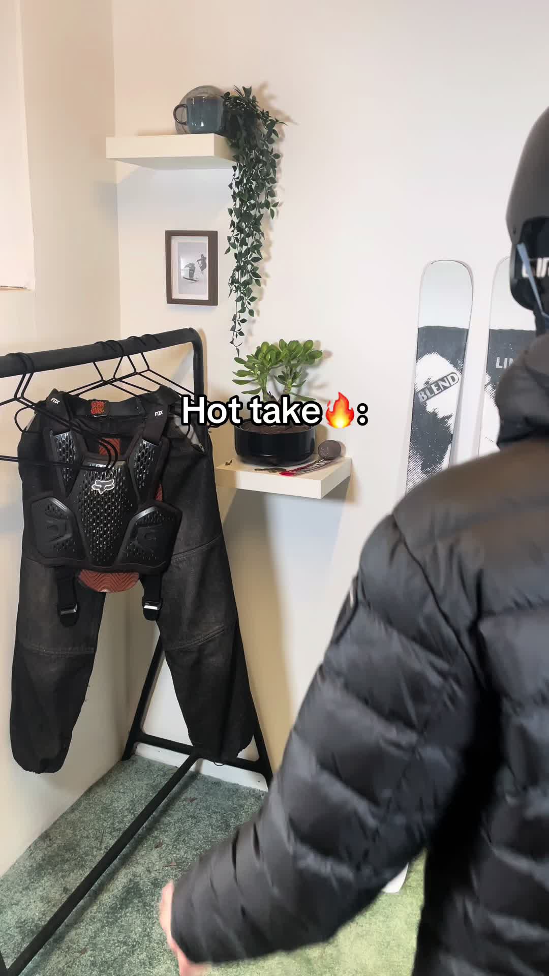 @Threadspants