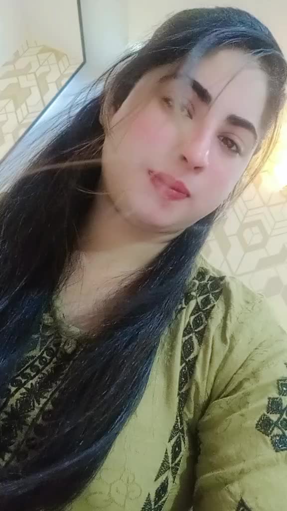 @ملکہ 😍❤️