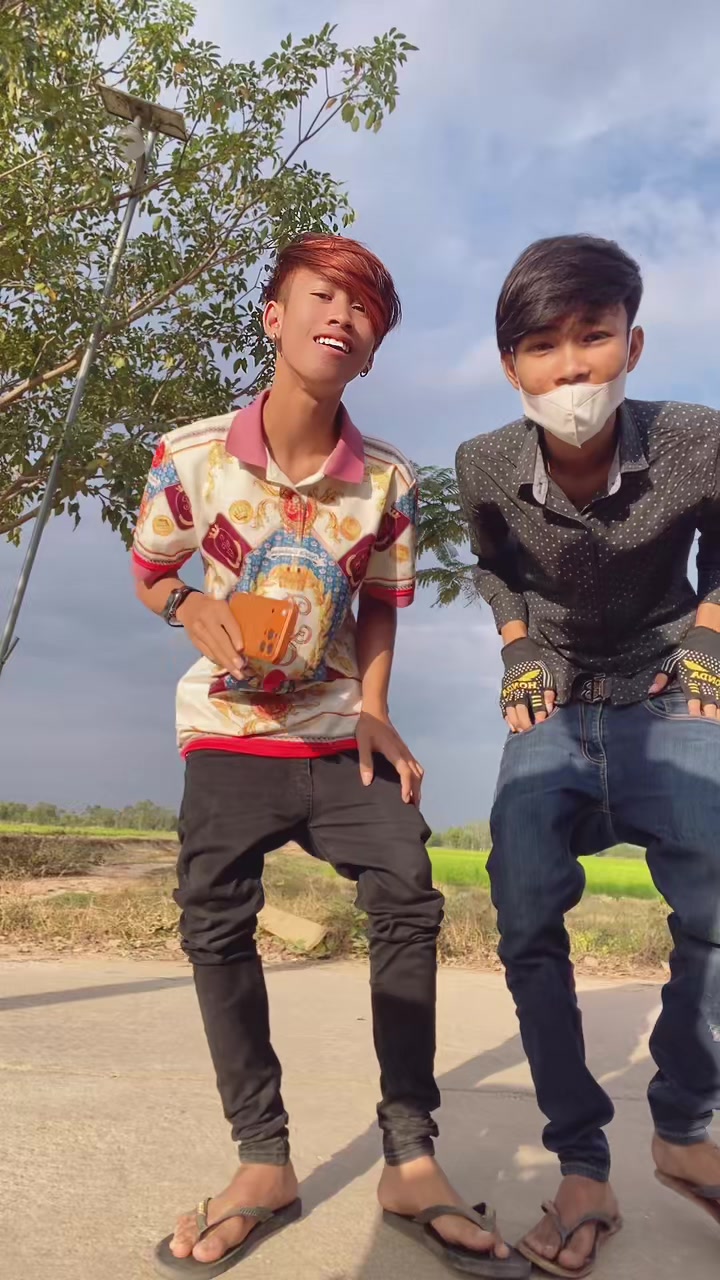 @Ahh Khochjit
