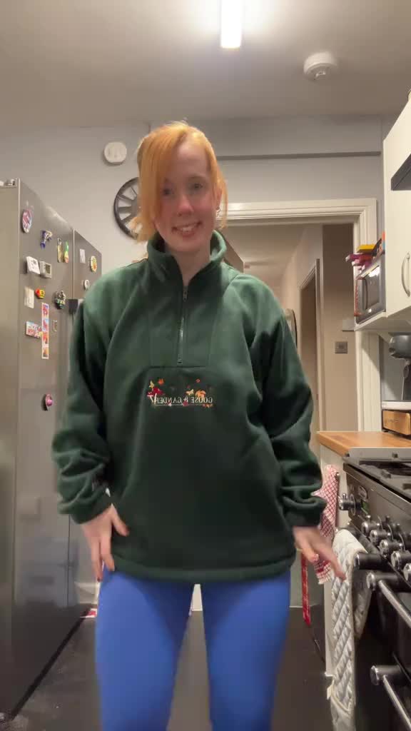 @hollyz12345