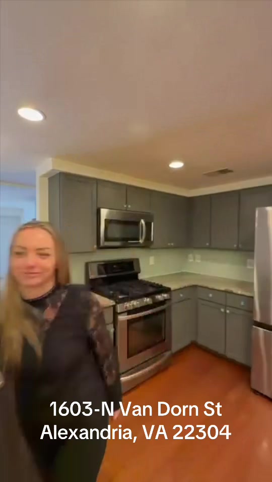 @Alexandra Iamandi, REALTOR&reg;