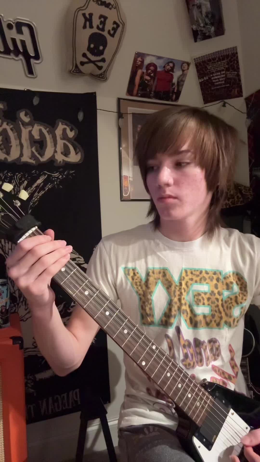 @Fender🧟&zwj;♀️