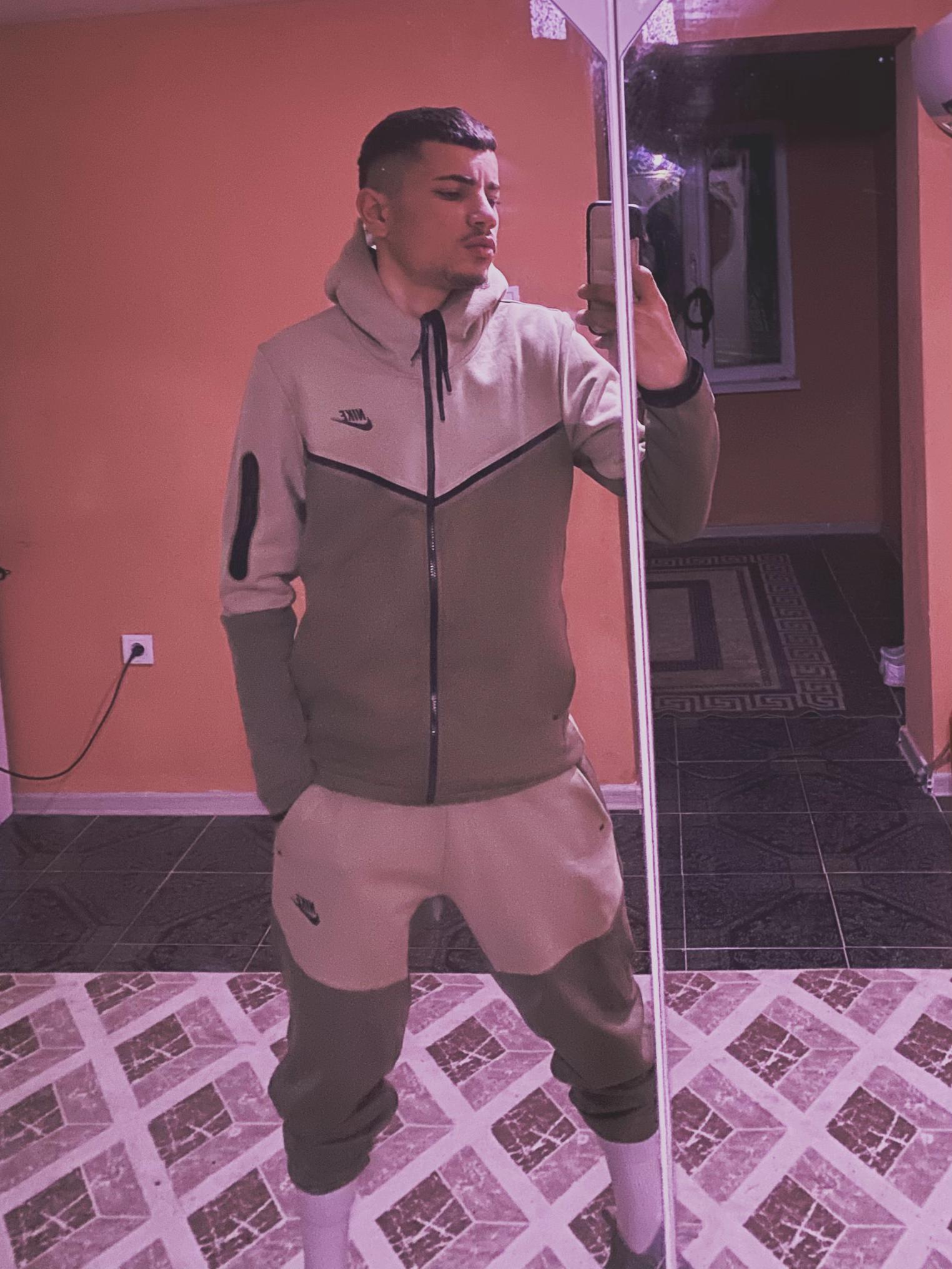 @🤡BOBBYY🤡