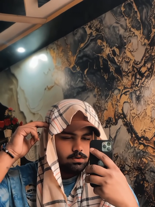 @👑N👑O👑M👑I👑🌬️💸