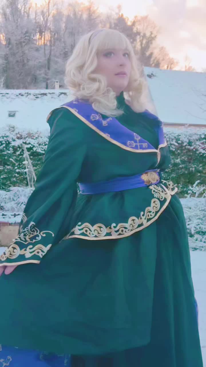 @NonnonCosplay