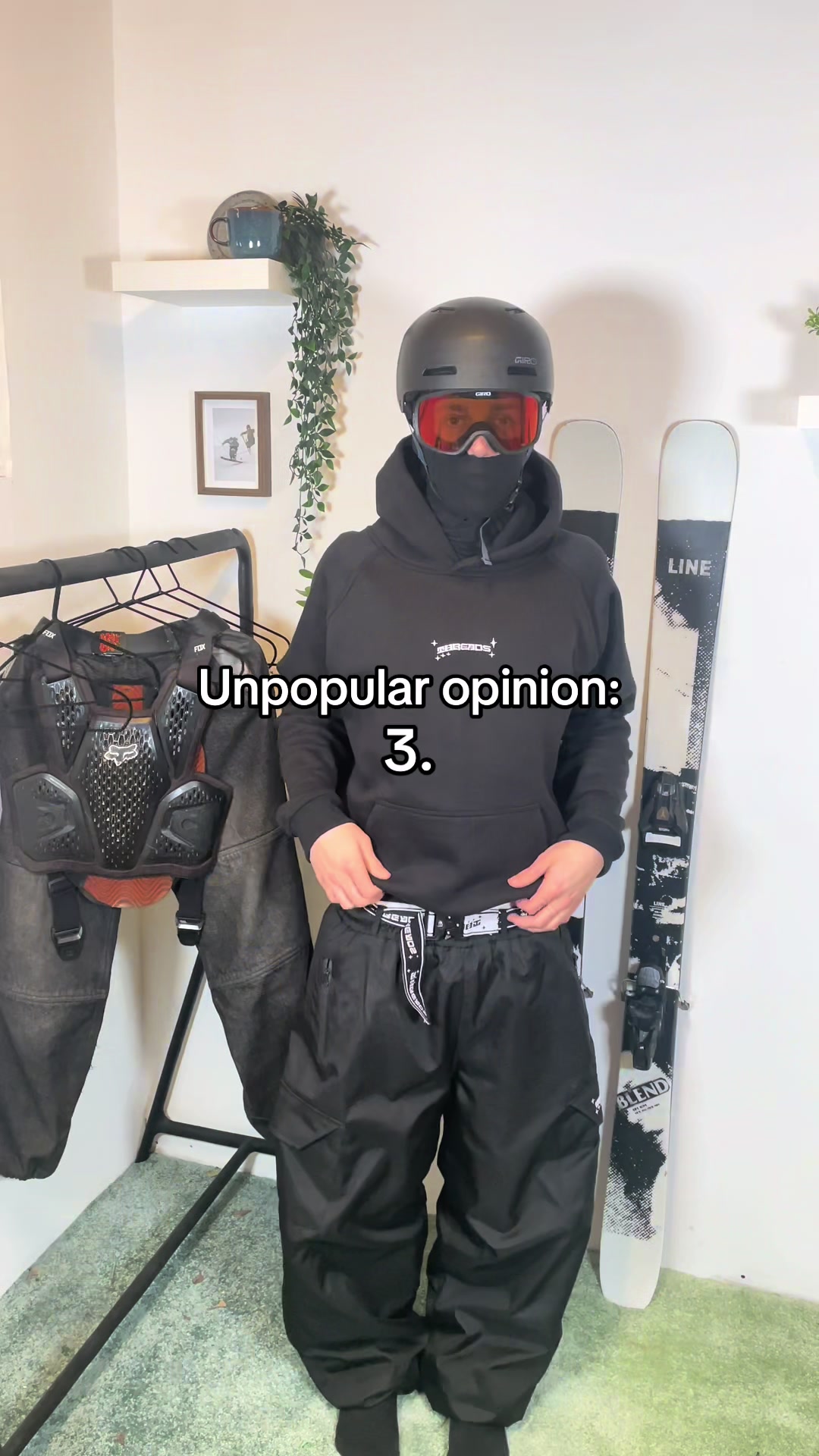 @Threadspants