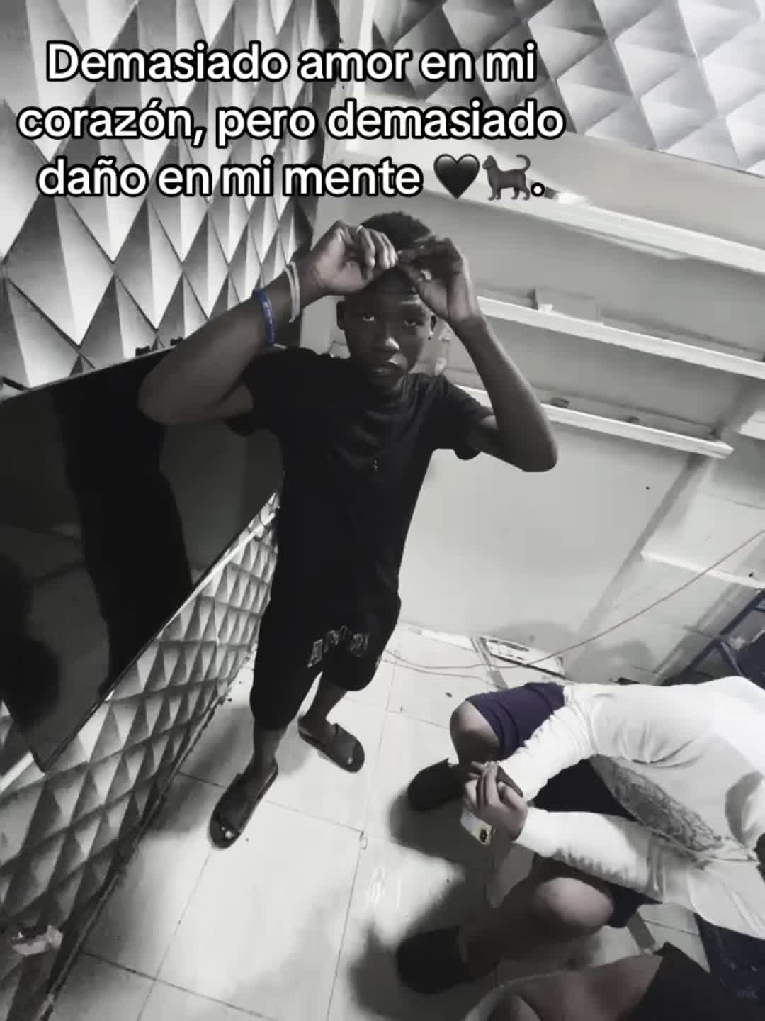 @️