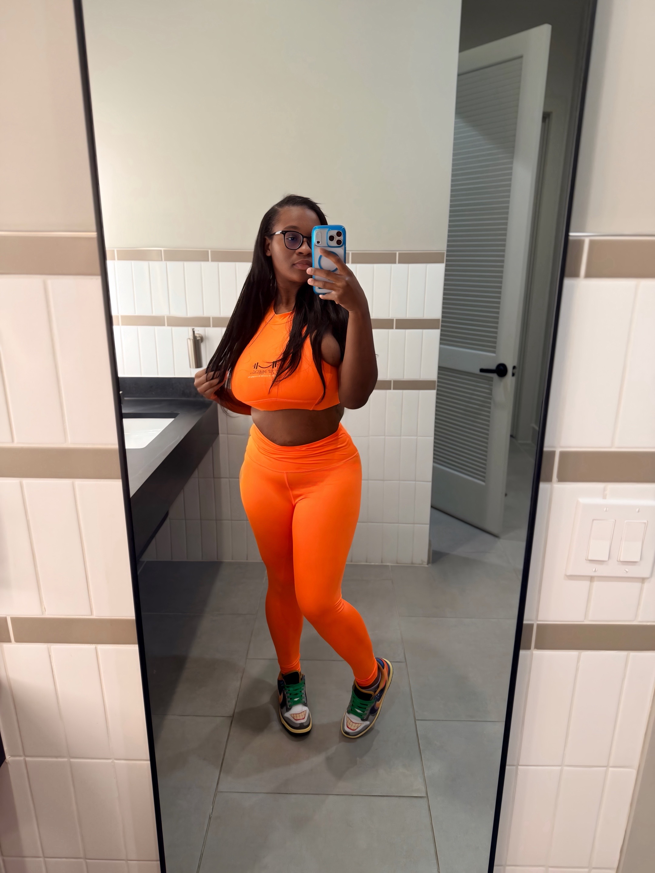 @silviamariee2u