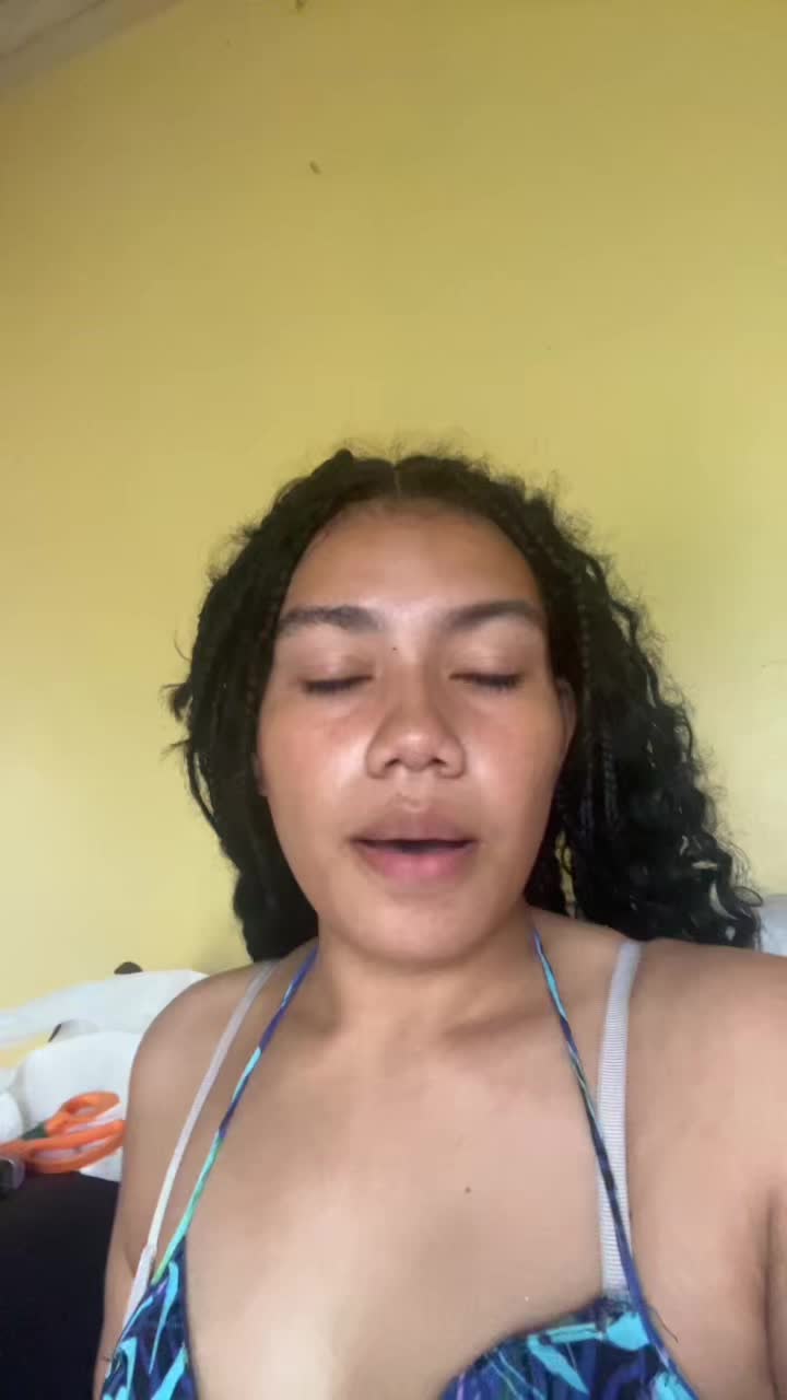 @Ellenoah