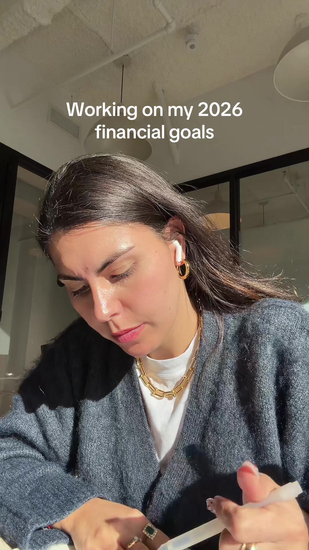 @whatisromidoing
