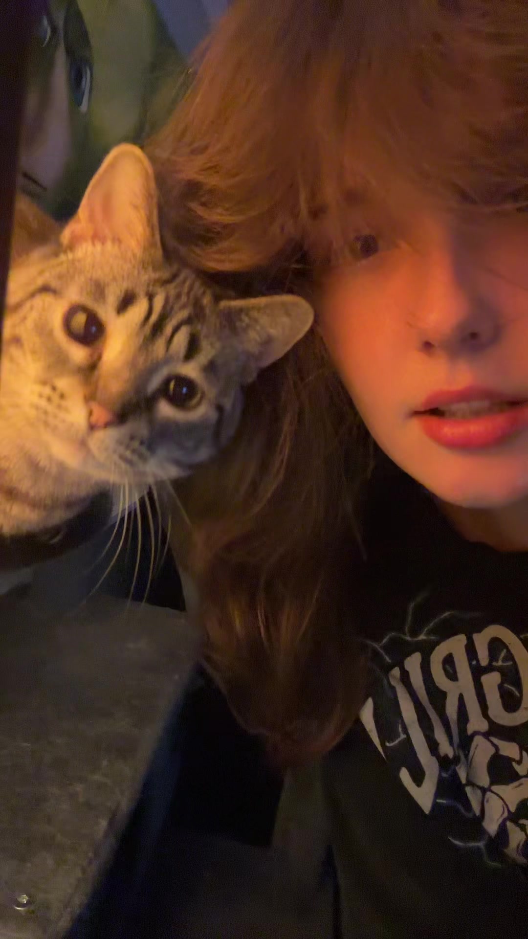 @:3