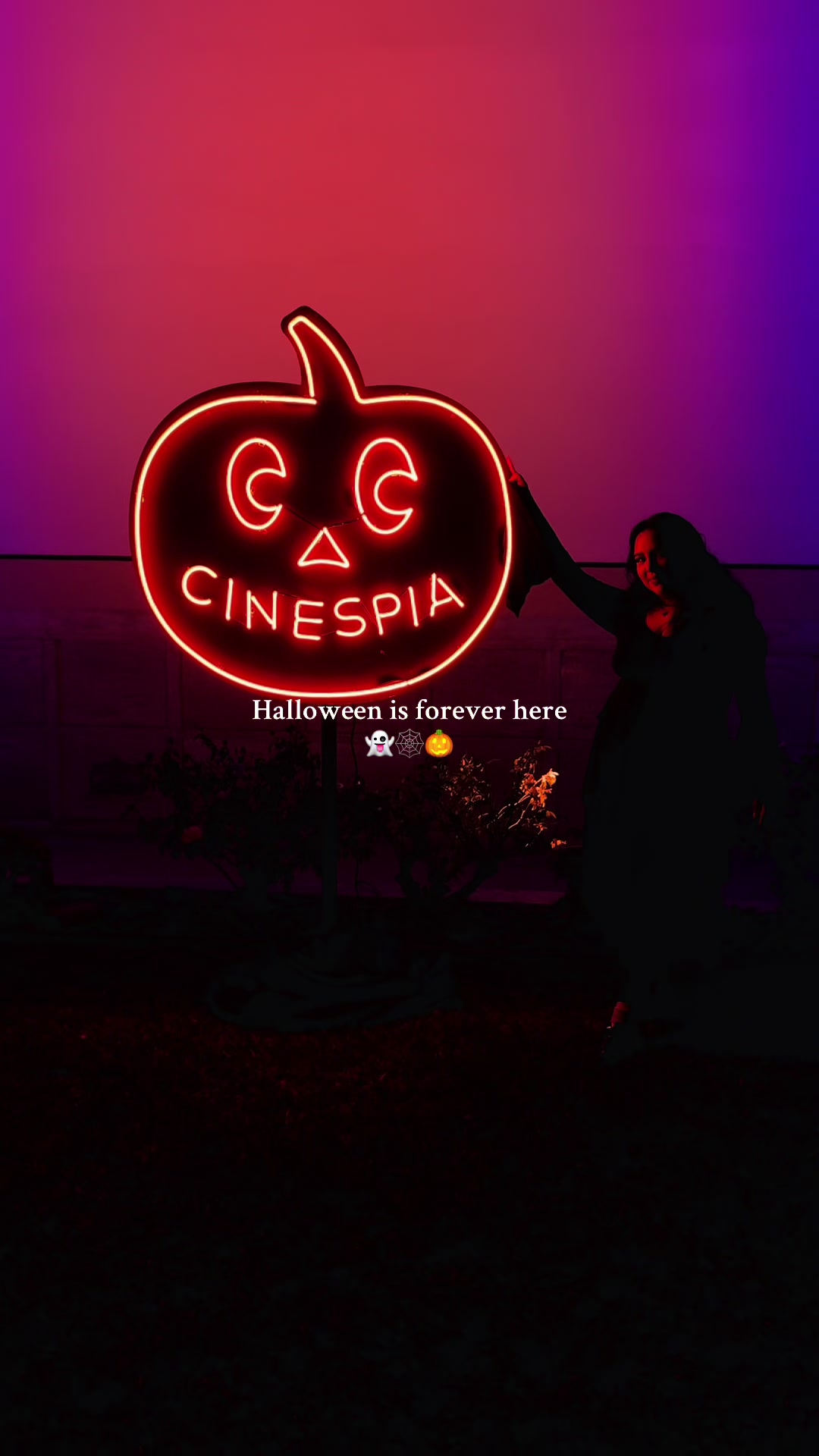 @Valeria🎃🖤🕸️