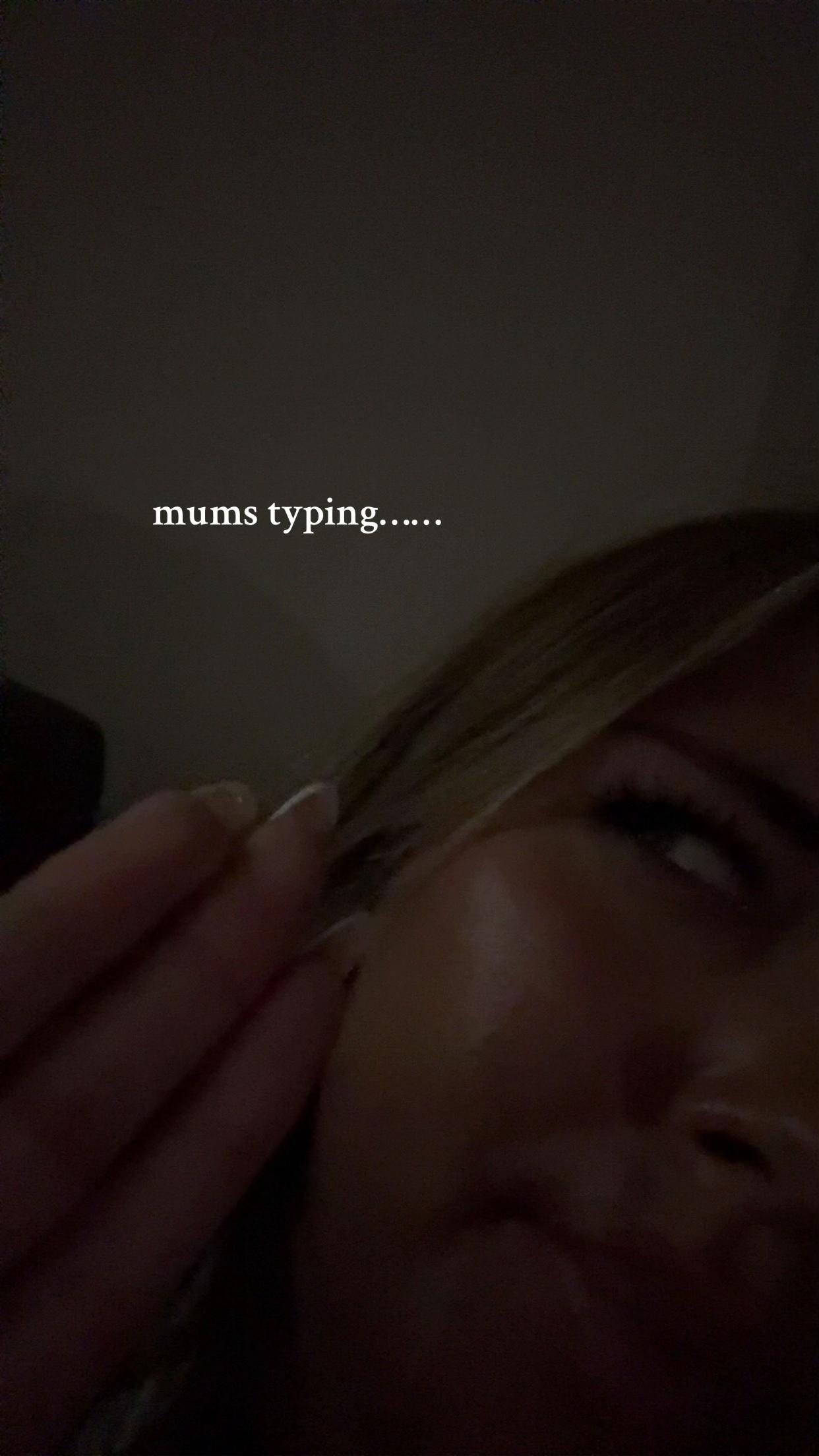 @hollyvjones