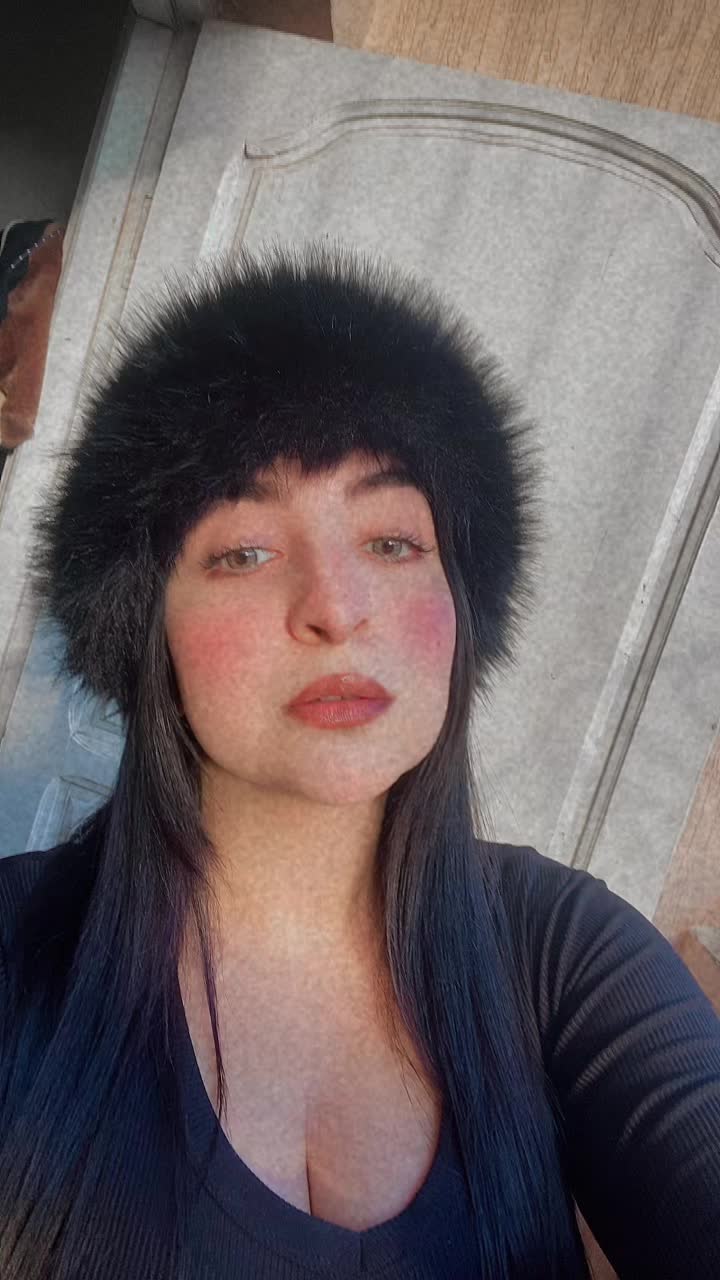 @oumniabetty1
