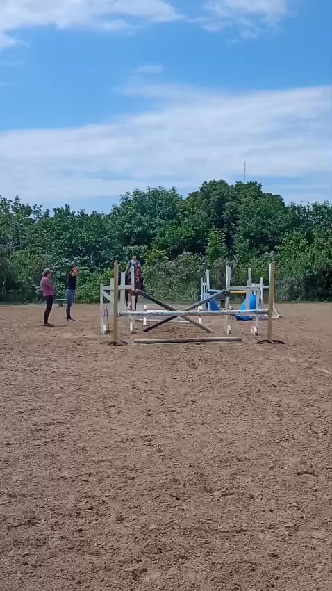 @Chioss