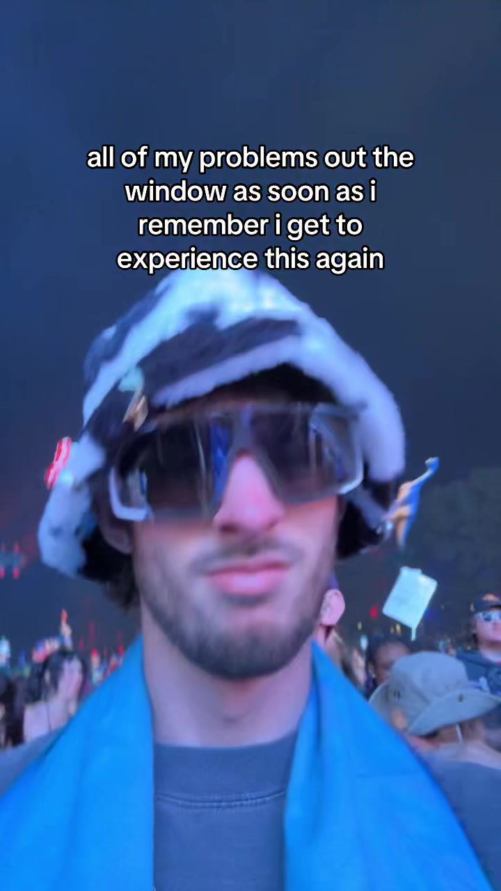 @Tay