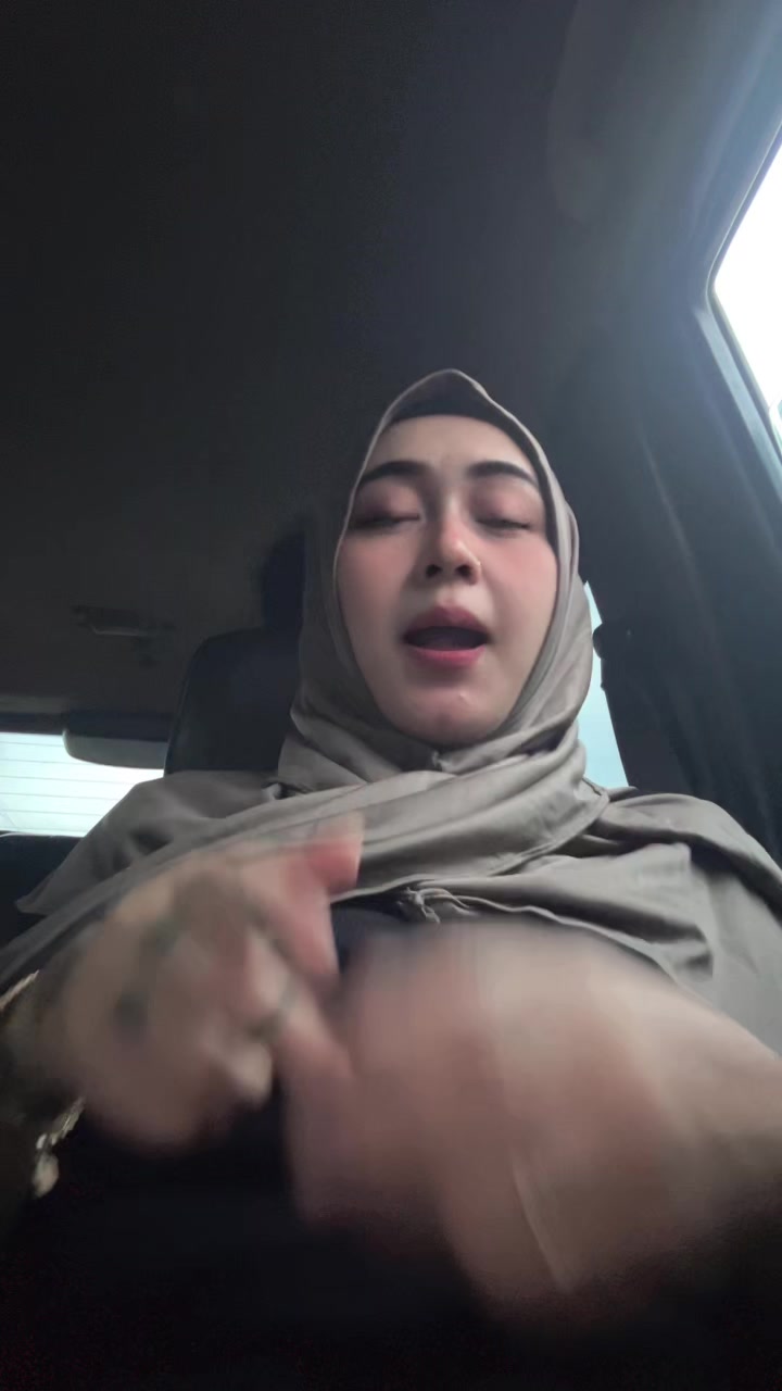 @DellaSantika22